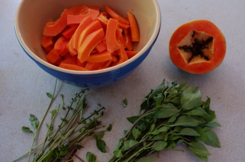 Cut papaya and basil