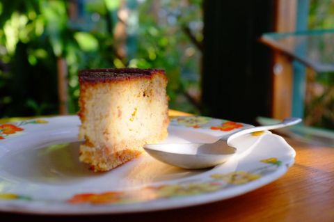 a piece of Persion love cake